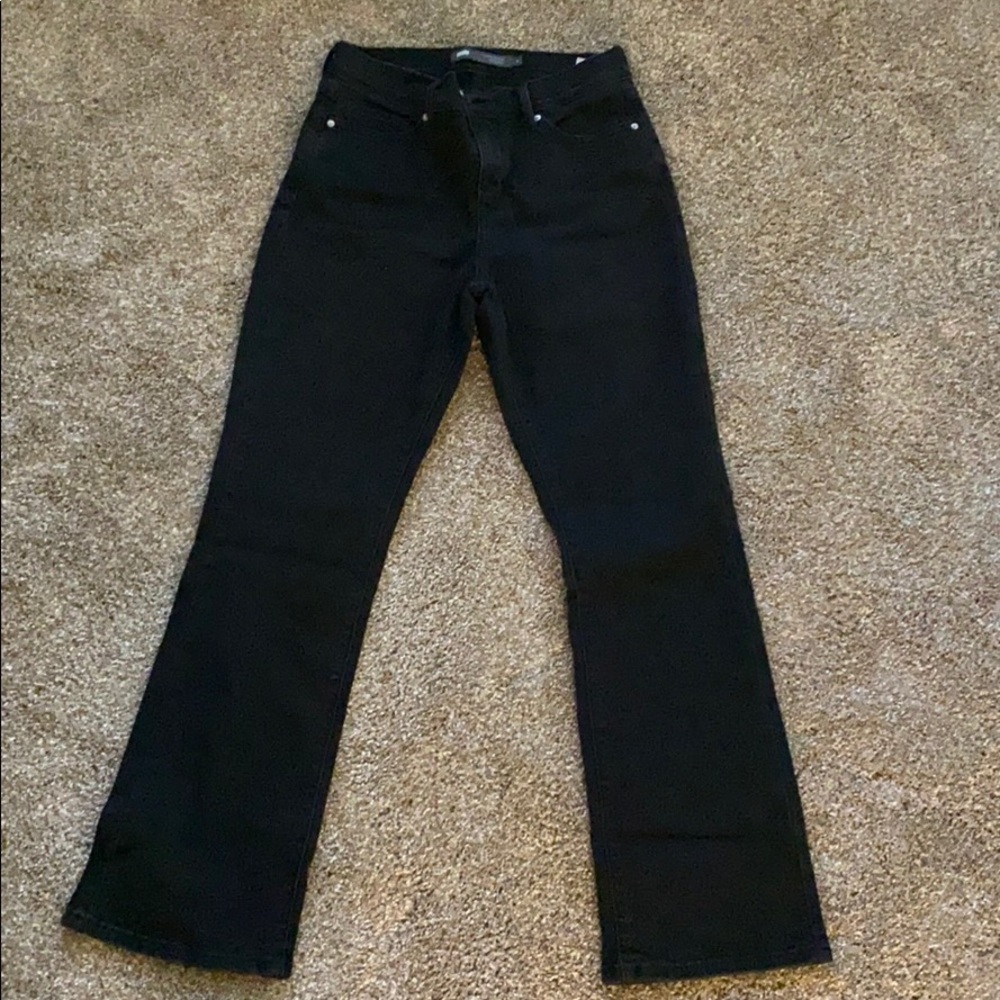 Black Levi’s Slim Bootcut 512 Jeans